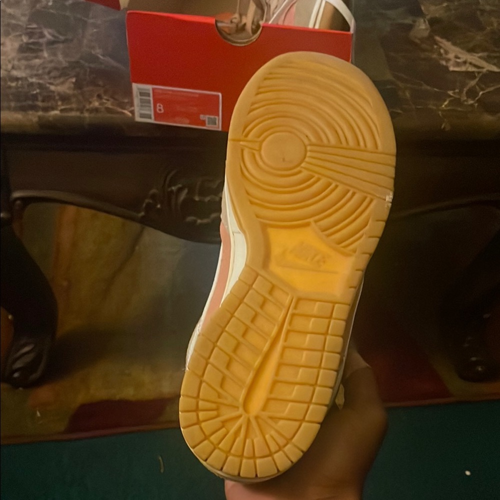 Nike Tan and Cream Sneakers Classic Design - Picture 3 of 3